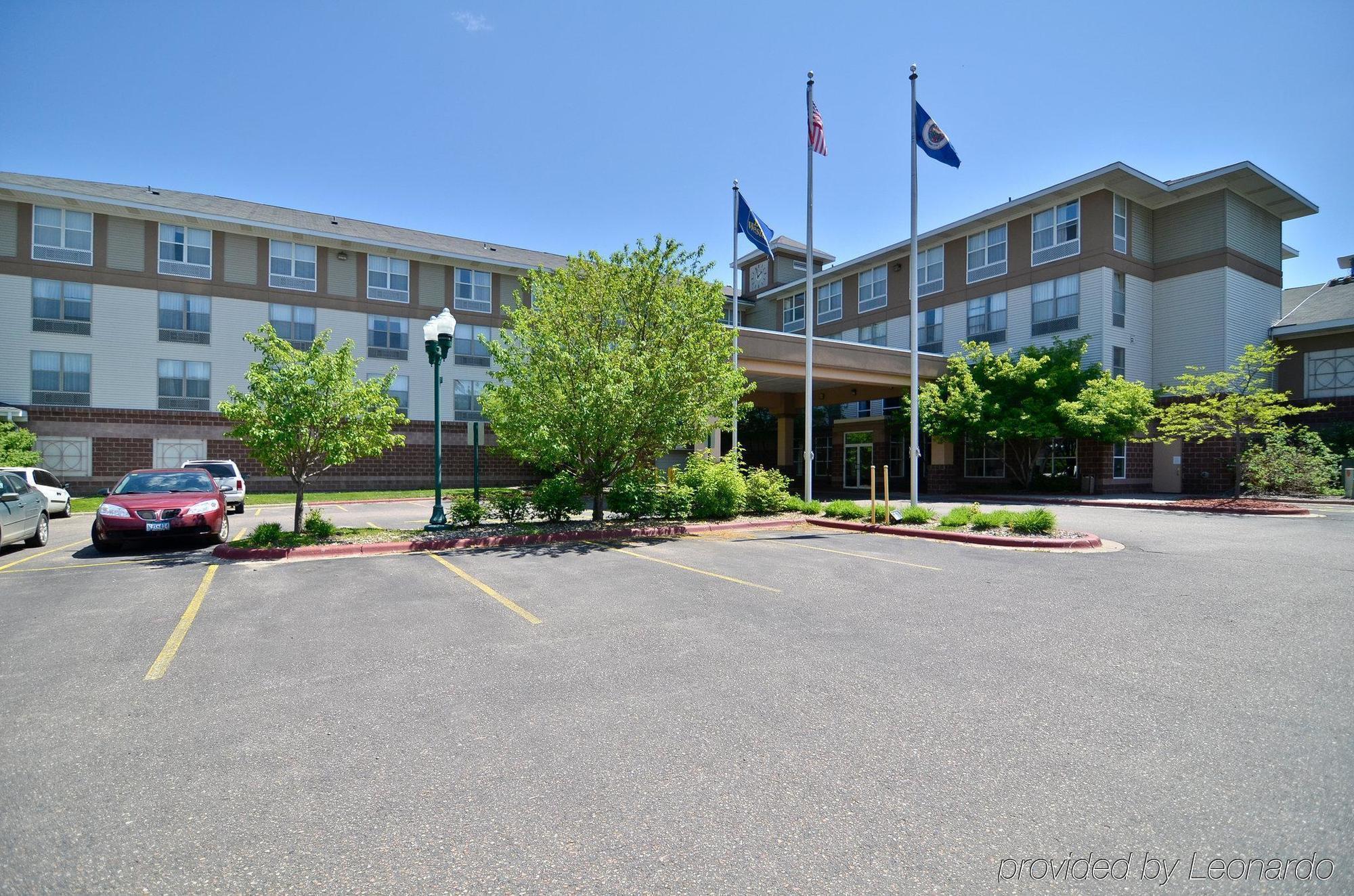Norwood Inn And Suites Chaska Eksteriør bilde