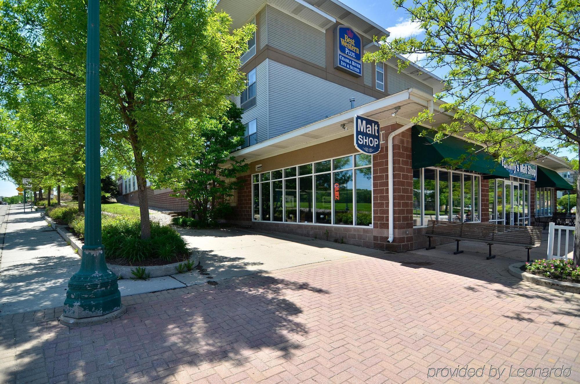 Norwood Inn And Suites Chaska Eksteriør bilde